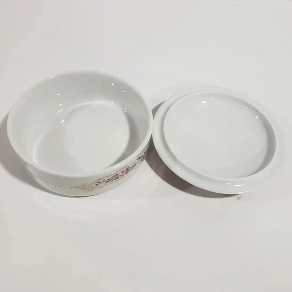 VTG T.Limoges Floral Trinket Box/Powder Box,Multi-colored. - Picture 4 of 5